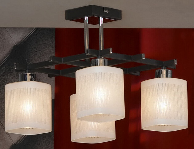 Потолочная люстра Lussole Costanzo GRLSL-9007-04 изображение 3 Потолочная люстра Lussole Costanzo GRLSL-9007-04 Фото № 3