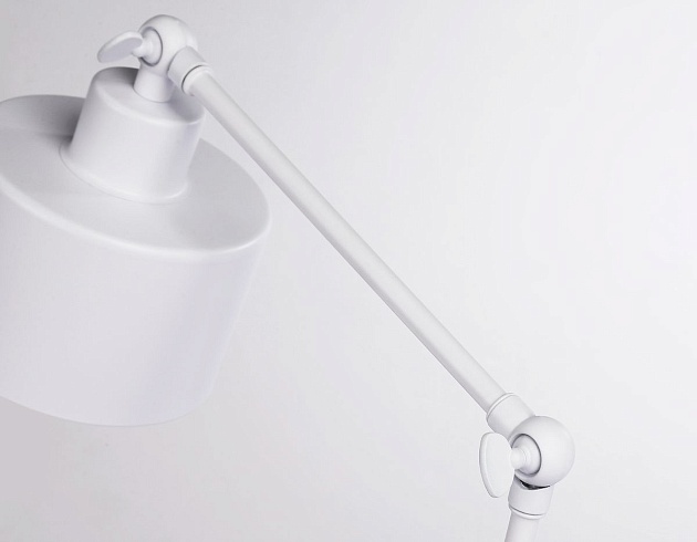 Настольная лампа Ambrella light Traditional TR8152 изображение 4 Настольная лампа Ambrella light Traditional TR8152 Фото № 4