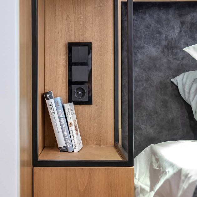 Перекрестный выключатель Werkel одноклавишный черный матовый W1113008 4690389156687 изображение 6 Перекрестный выключатель Werkel одноклавишный черный матовый W1113008 4690389156687 Фото № 6